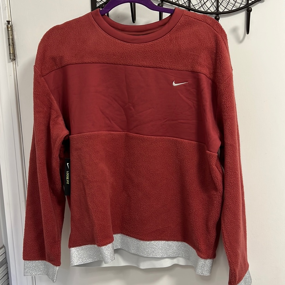 Nike Therma shirt NWT
